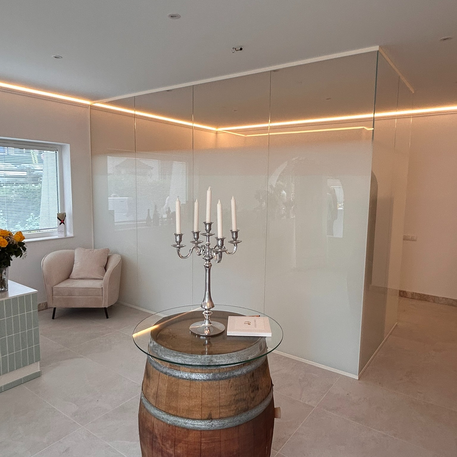 ig-media-image-17887453605482310 image #glaswerktirol, #neueröffnung, #ganzglas, #innenausbau, #kosmetikstudio, #laserinstitut, #stans, #tirol